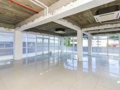 Excelente Conjunto Comercial 200m com terraço de 150m no Petrópolis