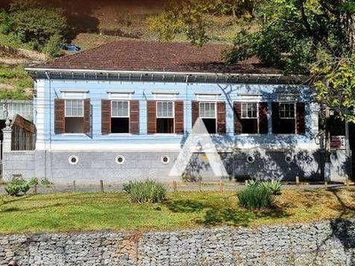 Casa histórica com 6 quartos, 320 m² - venda por r$ 1.500. ou aluguel por r$ 15.540/mês - nogueira - petrópolis/rj