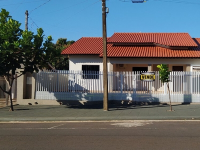 Casa - Terra Roxa, PR no bairro Centro
