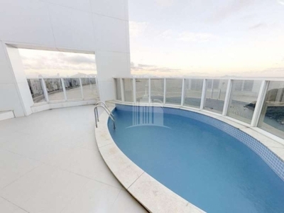 Cobertura duplex com piscina de frente para o mar no ibiza towers em balneário camboriú