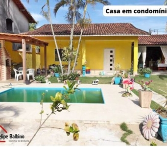 Casa de 3 qts em condomínio fechado