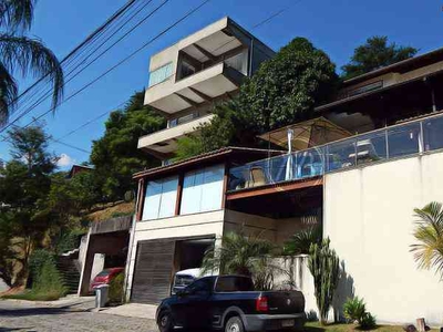 Casa em Condomínio com 3 quartos à venda no bairro Vila Progresso, 1800m²