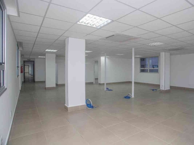 Andar para alugar no bairro Funcionários, 740m²