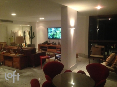 Apartamento à venda em Barra da Tijuca com 200 m², 1 quarto, 1 suíte, 3 vagas