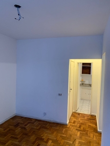 Apartamento à venda em Laranjeiras com 57 m², 2 quartos, 1 suíte, 1 vaga