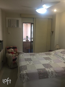 Apartamento à venda em Recreio dos Bandeirantes com 118 m², 3 quartos, 1 suíte, 2 vagas