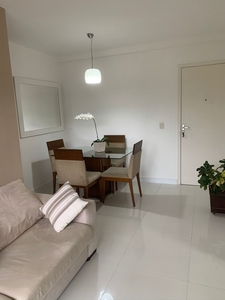 Apartamento à venda em Taquara com 56 m², 2 quartos, 1 suíte, 1 vaga