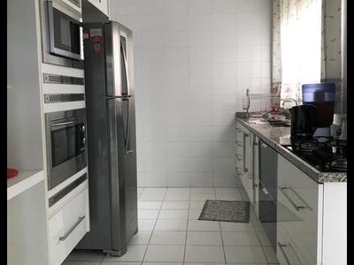 Apartamento com 3 dormitórios à venda, 158 m²