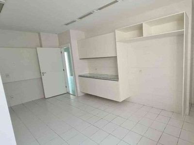 Apartamento com 4 quartos para alugar no bairro Ponta D'areia, 305m²
