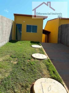 Casa com 2 quartos à venda no bairro Recanto Verde, 150m²