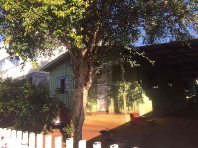 Casa com 3 quartos à venda no bairro Guanabara, 425m²