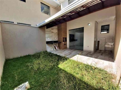 Casa com 3 quartos à venda no bairro Itapoã, 162m²
