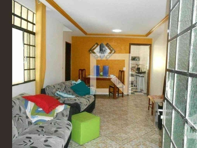 Casa com 3 quartos à venda no bairro Jardim Riacho das Pedras, 326m²