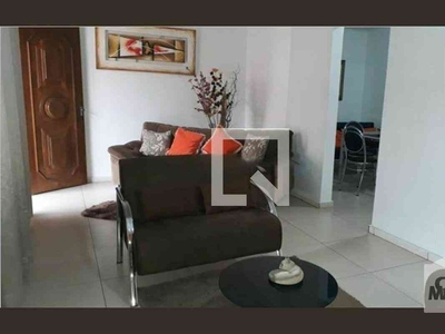 Casa com 3 quartos à venda no bairro Jk, 246m²