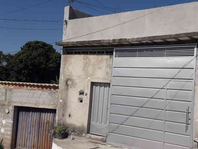 Casa com 4 quartos à venda no bairro Floresta Encantada, 100m²