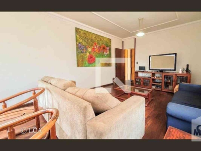Casa com 4 quartos à venda no bairro São Lucas, 266m²