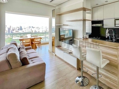 Apartamento com 2 dormitórios para alugar, 71 m² em Pinheiros