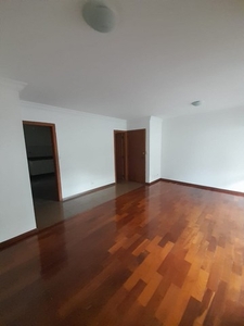 Apartamento com 3 Quartos e 4 banheiros para Alugar, 123 m² por R$ 4.500/Mês