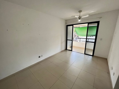 Apartamento para aluguel de 2 quartos com suíte em Jardim da Penha