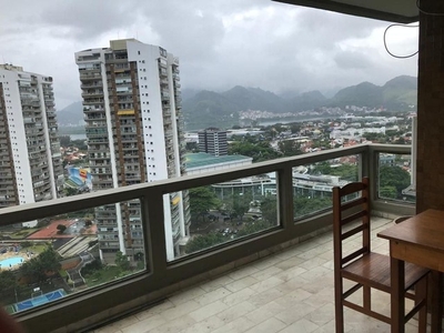 Apartamento para aluguel possui 100 metros quadrados com 2 quartos na Barra da Tijuca