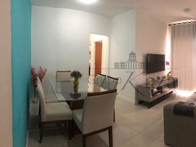 Apartamento para aluguel possui 65 metros quadrados com 2 quartos