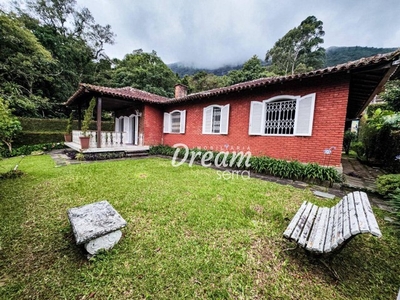 Casa com 4 dormitórios à venda, 150 m² por R$ 810.000,00 - Araras - Teresópolis/RJ