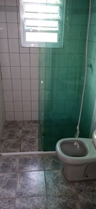 Casa para aluguel possui quadrados com 1 quarto.sala coz.wc