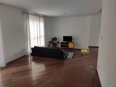 Apartamento alto padrão Jd. Hollywood