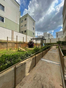 Apartamento com 2 quartos para alugar no bairro Cabral, 50m²