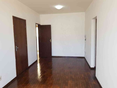 Apartamento com 2 quartos para alugar no bairro Cidade Nova, 70m²