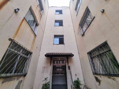 Apartamento com 2 quartos para alugar no bairro Jardim Riacho das Pedras, 48m²