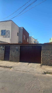 Apartamento com 3 quartos à venda no bairro Araguaia, 82m²