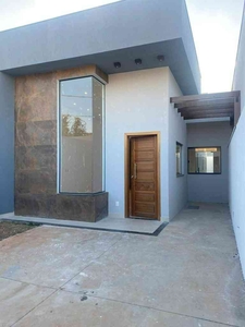 Casa com 3 quartos à venda no bairro Andyara, 180m²