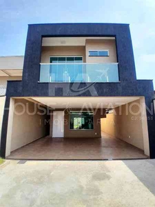 Casa com 3 quartos à venda no bairro Cidade Jardim, 212m²