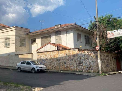 Casa com 3 quartos à venda no bairro Colégio Batista, 400m²