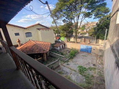 Casa com 3 quartos à venda no bairro Jardim Vera Cruz, 402m²