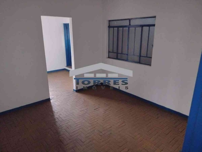 Casa com 3 quartos para alugar no bairro Amazonas, 120m²