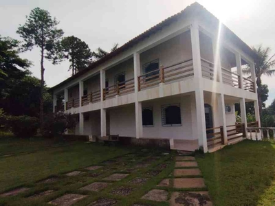 Fazenda com 6 quartos à venda no bairro Granja Vista Alegre, 400m²