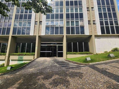 Sala para alugar no bairro Funcionários, 410m²