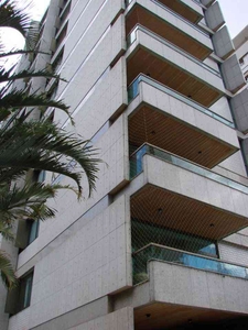 Apartamento com 3 quartos para alugar no bairro Serra, 207m²
