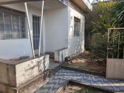 Casa com 3 quartos à venda no bairro João Pinheiro, 199m²