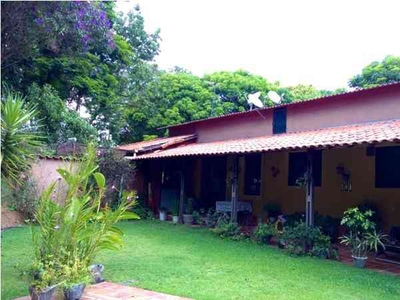 Casa com 6 quartos à venda no bairro Granjas Primavera (justinópolis), 800m²