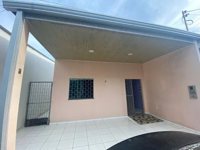 Alugo casa /dois dormitórios/residencial com água de poço