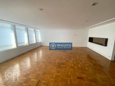 Apartamento à venda em Jardim América com 220 m², 3 quartos, 2 vagas