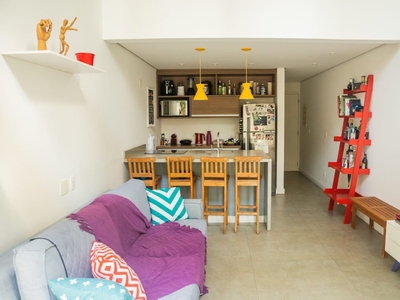 Apartamento à venda em Pinheiros com 70 m², 1 quarto, 1 suíte, 1 vaga