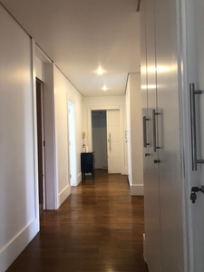 Apartamento à venda em Sumaré com 450 m², 4 quartos, 1 suíte, 3 vagas