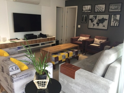 Apartamento à venda em Vila Olímpia com 120 m², 2 quartos, 3 vagas