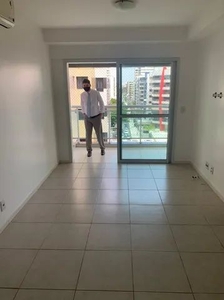 Apartamento para aluguel possui 80 metros quadrados com 2 quartos em Jatiúca - Maceió - AL