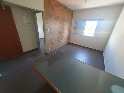 Apartamento reformado com 1 dormitório perto do metrô Vila Madalena.