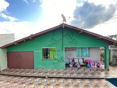 Casa à venda em Piraquara.